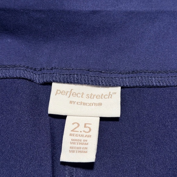 Chico's Dark Blue Perfect Stretch Pants Size 2.5 Regular - Picture 3 of 6